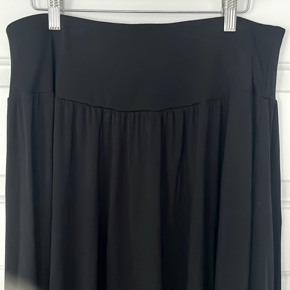 Hilary Radley Classic Black Midi Skirt size L - Picture 2 of 6